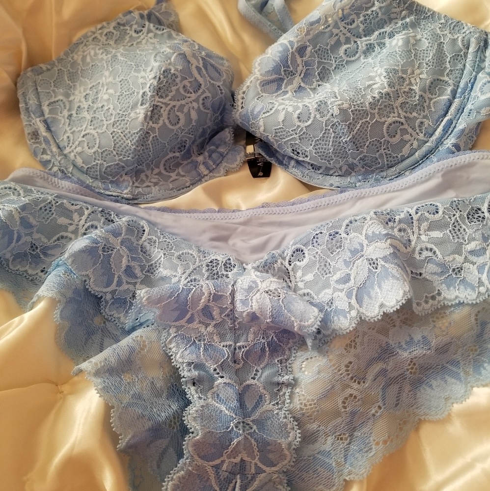 Baby blue Adore Me bra and panty set NWT